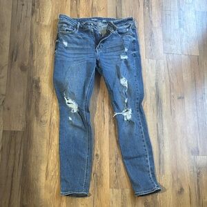 Old Navy Distressed Skinny Jeans in Blue